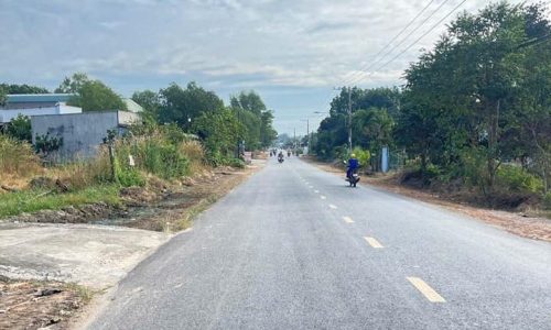 Bán 4.300m2 giá 185 triệu đất gần kcn shr bao mọi phí sang tên